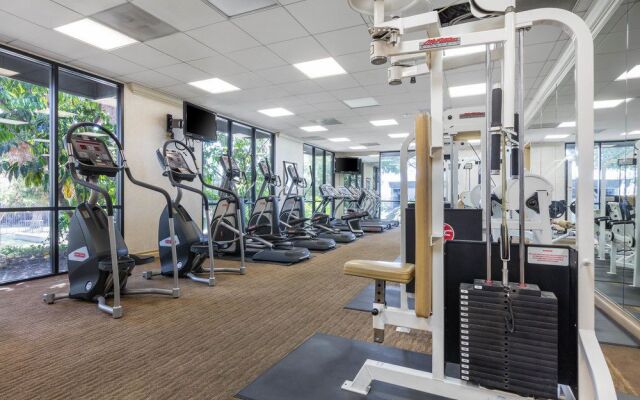 Oakwood at Toluca Hills Apartments by Avalon