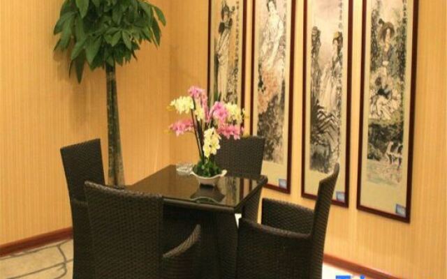 Zhonghai Business Hotel