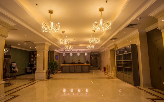 Jiyuan Garden Holiday Inn Hotel