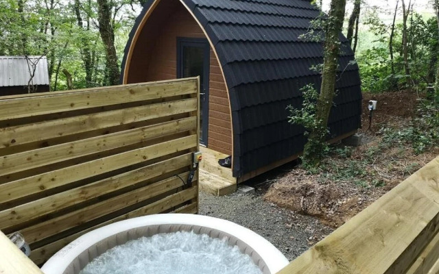 Kaopod Hot Tub