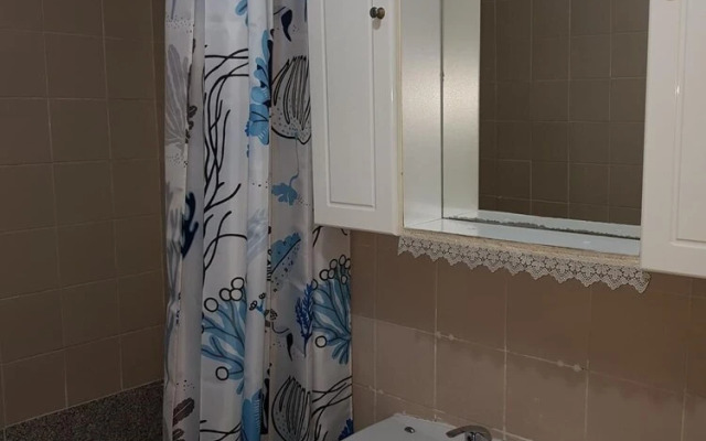 Low Cost Rooms Las Llaves 4