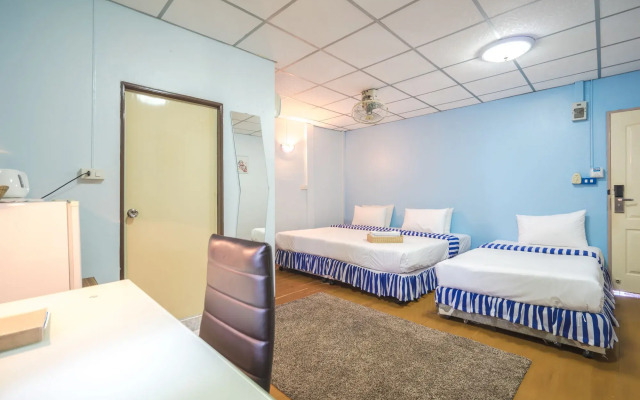 Bed by Boat Hotel & Apartment