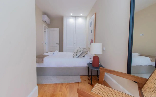 Almada 1.3 by LovelyStay