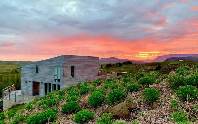 Designers Villa near Alafoss Waterfall