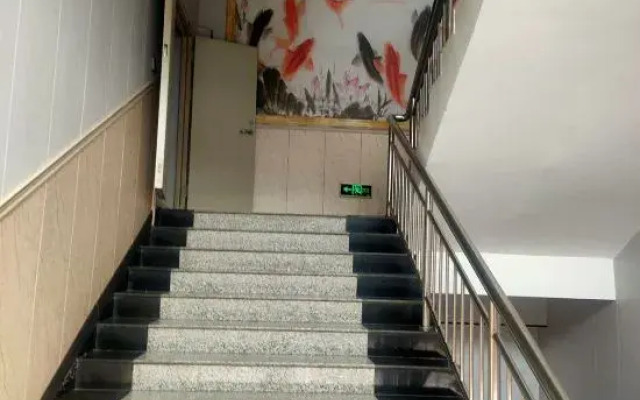 Rongcheng Caiyuan Hotel