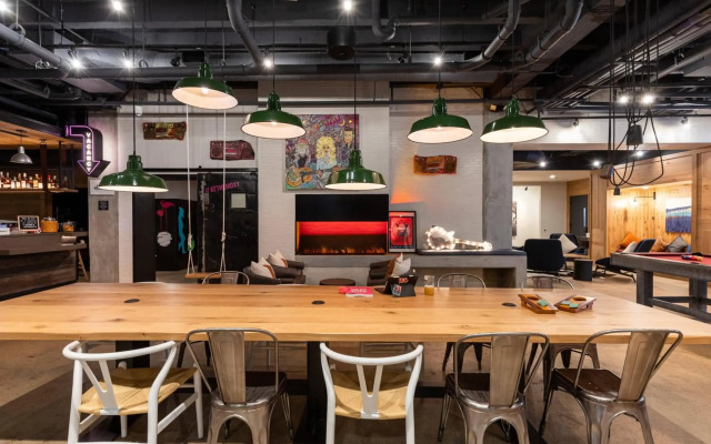 Moxy Nashville Downtown