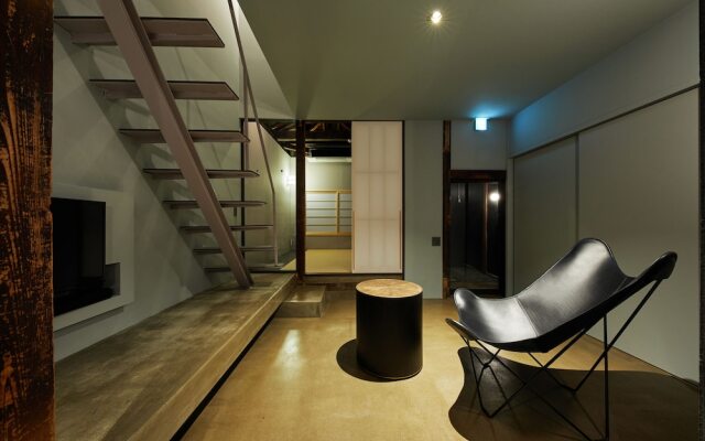 YADORU KYOTO HANARE Dokutsu No Yado