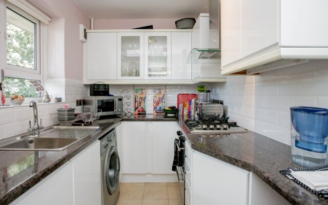 Close To Highbury And Islington 1 Bedroom Flat