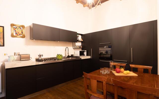 Chic And Style In Historical Via Giulia
