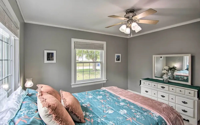 Charming Tulsa Bungalow w/ Furnished Deck!
