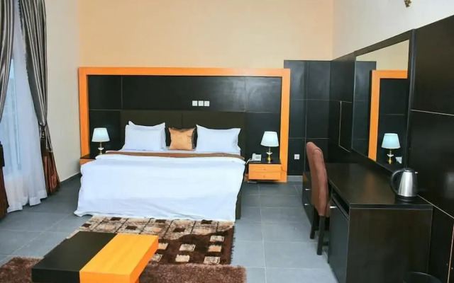 G- throne Hotel and Suites