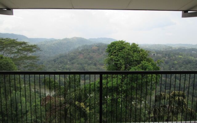 Emerald Hill Hotel