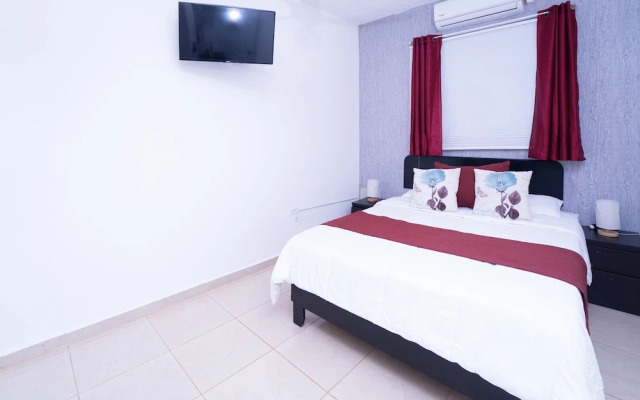 Edma Aparta Hotel