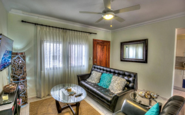 Dapper Beachfront 2 Bedroom Apartment - D201