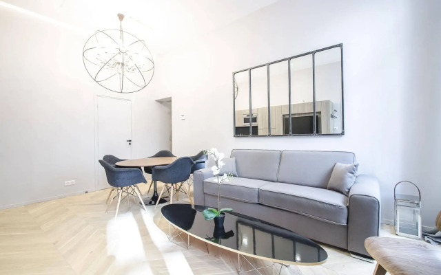 Luxury apartment in Opera - The Louvre