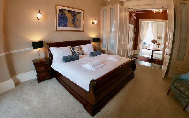 Escape To Edinburgh @ Albyn Place