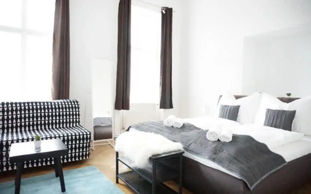 Urban City Apartment - Contactless Check-In