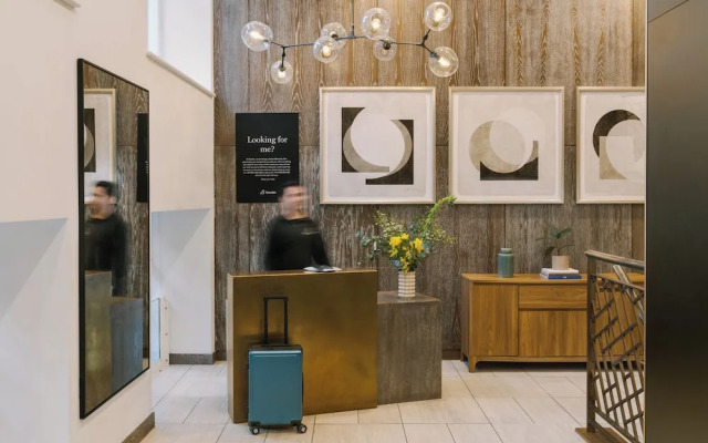 Beautiful Westminster Suites by Sonder