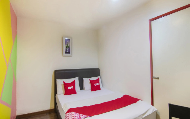 OYO 89891 1st Inn Hotel Subang (SJ15)