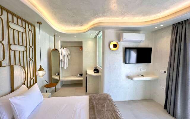 Athina Luxury Suites