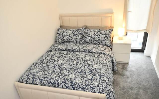 Sleeps 4 - Private Balcony - Wheelchair Accessible