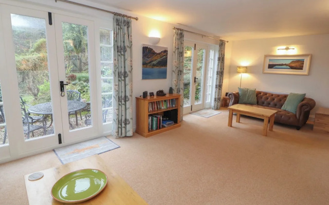 Huntingstile Lodge