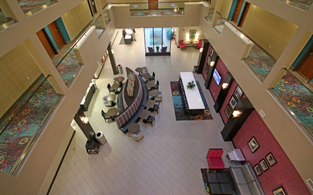 Holiday Inn Express & Suites Charlotte North by IHG