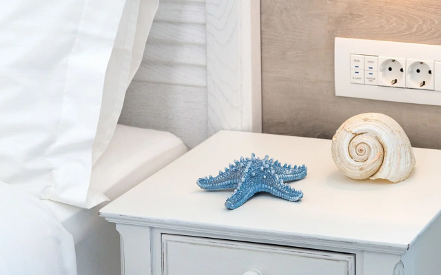 White Pearls Luxury Suites - Adults Only