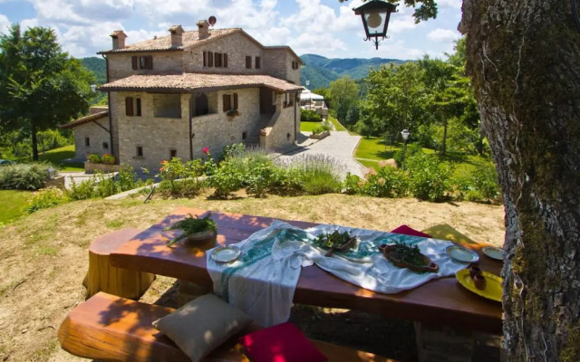 Nice Apartment in Apecchio With Shared Swimming Pool