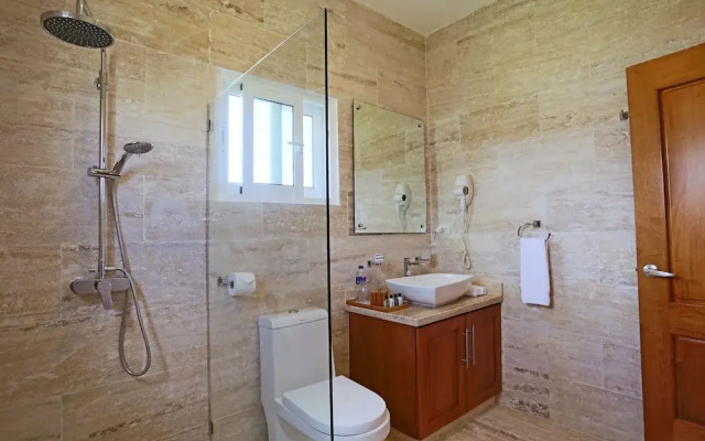 Ocean Front Villa Deluxe 3 Bedroom