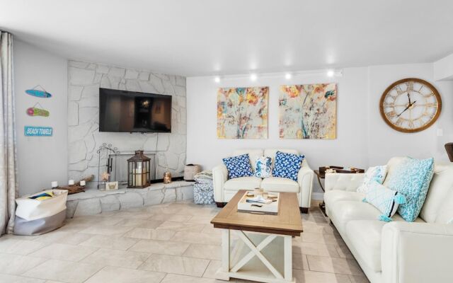 Starboard Village 521