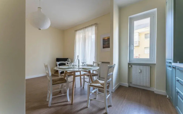 Spacious Apartment In Sori With Terrace