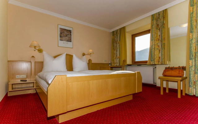 Hotel Huberhof