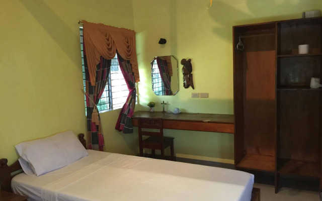FloWer Beach Resort
