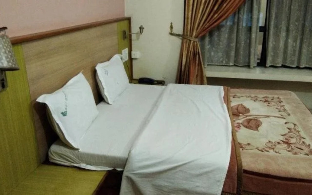 Hotel GGT Grand
