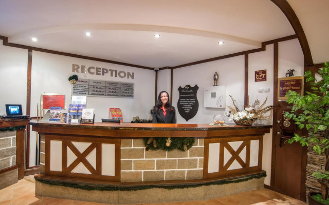 Studio - Apartments Castle Complex 2