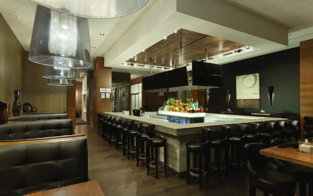 Radisson Hotel & Conference Centre Calgary Airport