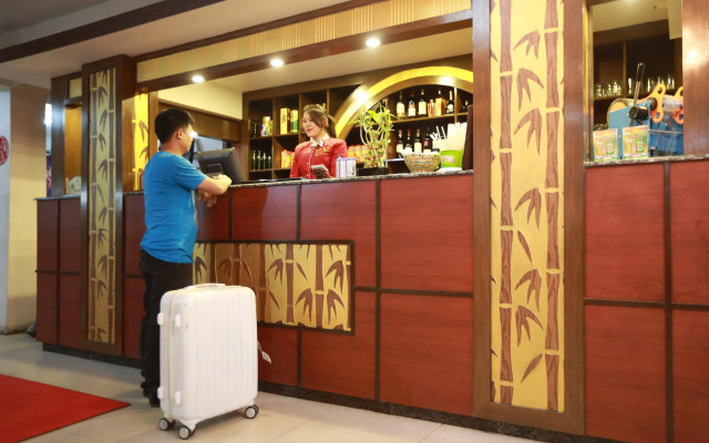 Zhonghua Hotel