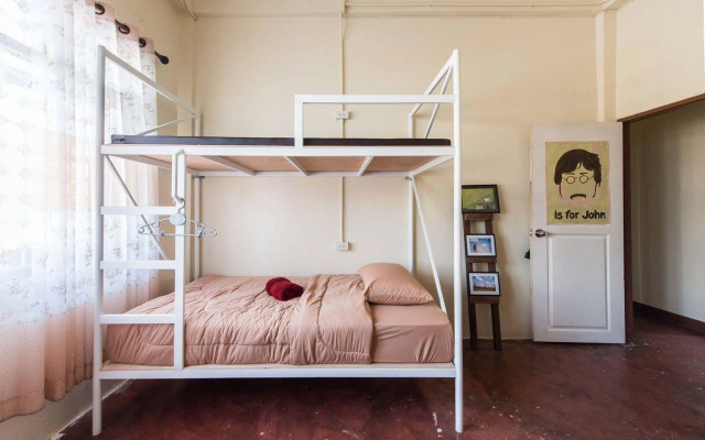 Oldie and Sleepy Hostel