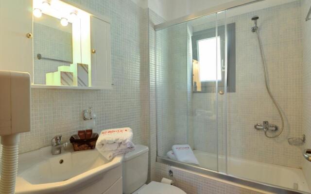 Acrothea Hotel