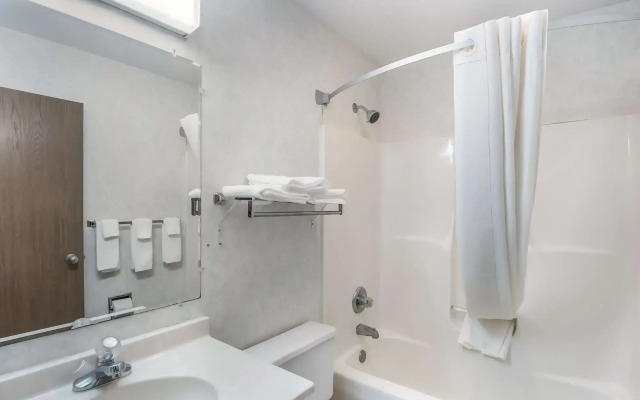 Americas Best Value Inn Wenona