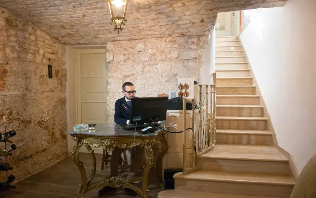 Palazzo Scotto - Widespread Collection