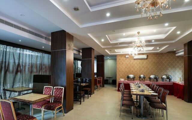 OYO 16539 Grand Sandarshini Inn