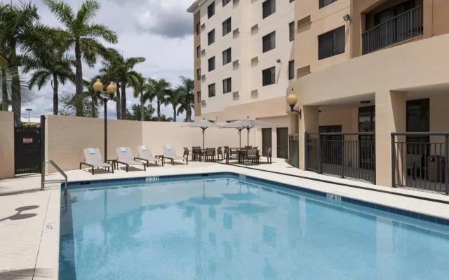 Courtyard by Marriott Miami at Dolphin Mall