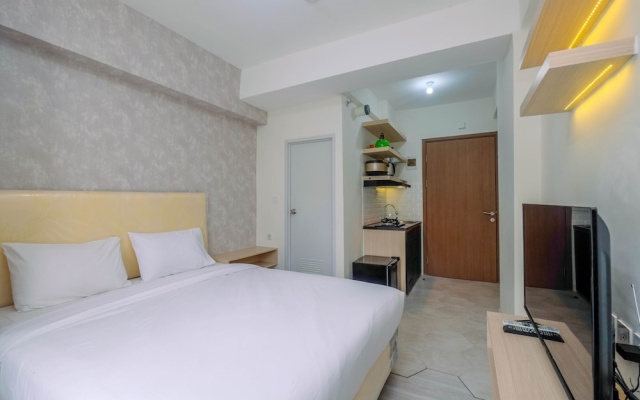 Graceful Studio Room At Podomoro Golf View Apartment By Travelio – Guest Rooms – Depok