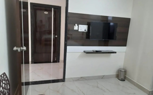 Madhuram Residency Lodge