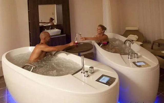 Relax and Regeneration Centre