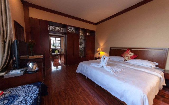 Dali Yinfeng Hotel
