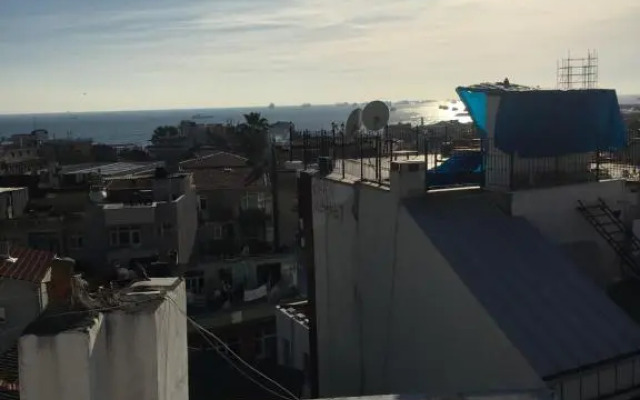 Old town kagitci apart