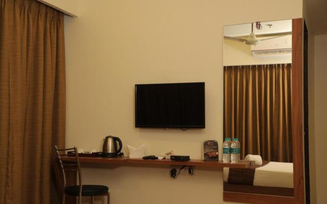 Skysuites By Monarch, Sanpada, Vashi - Navi Mumbai